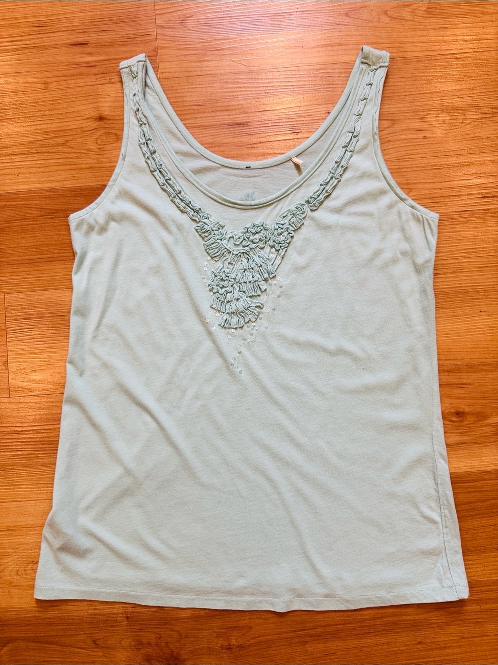 Tommy Bahama Embellished Light Teal Scoop Neck Tank Sz Medium